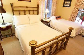 The Washington Irving Inn Tannersville Екстериор снимка